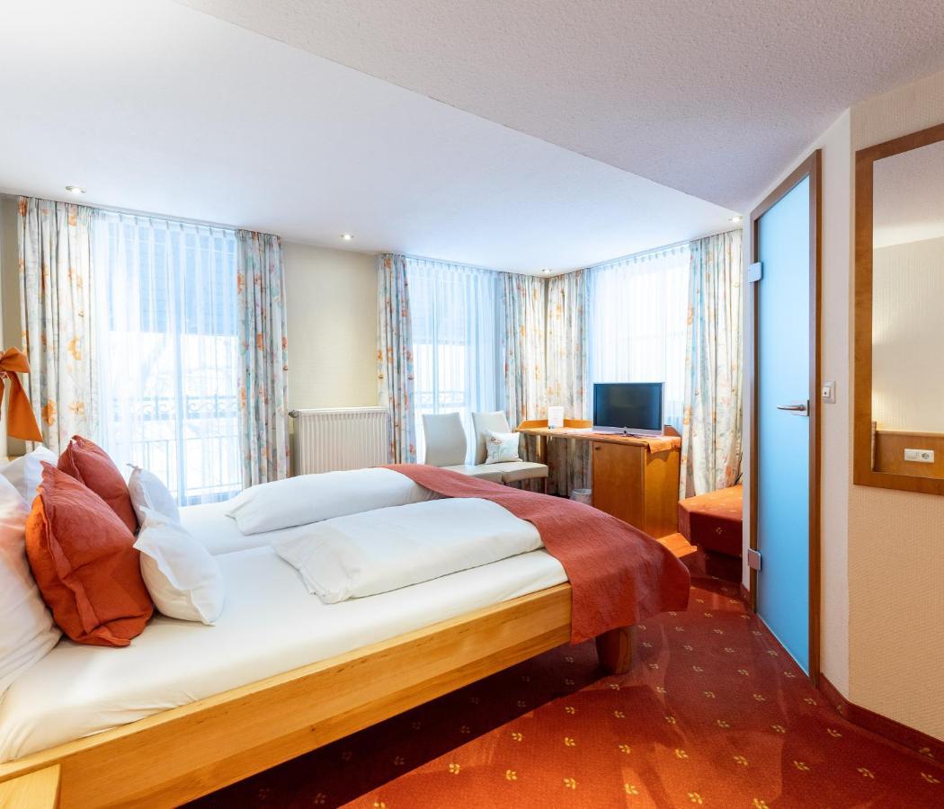 Schönwalde Hotel Zum Ochsen מראה חיצוני תמונה
