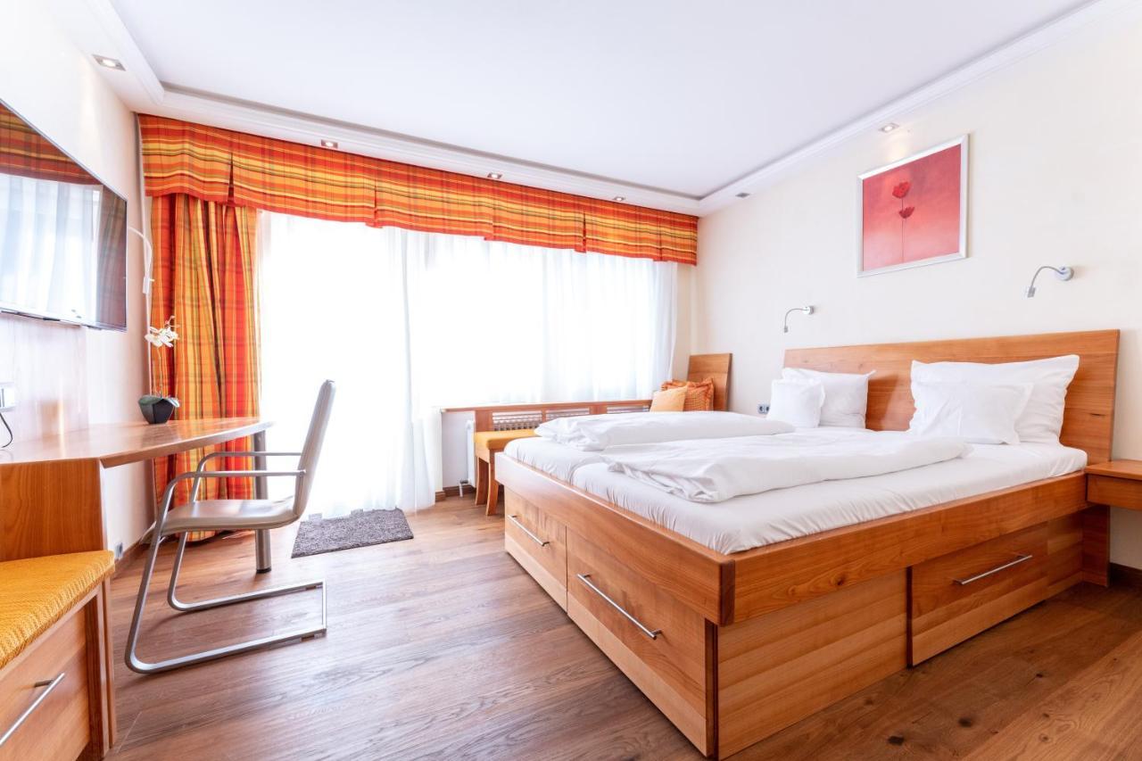 Schönwalde Hotel Zum Ochsen מראה חיצוני תמונה