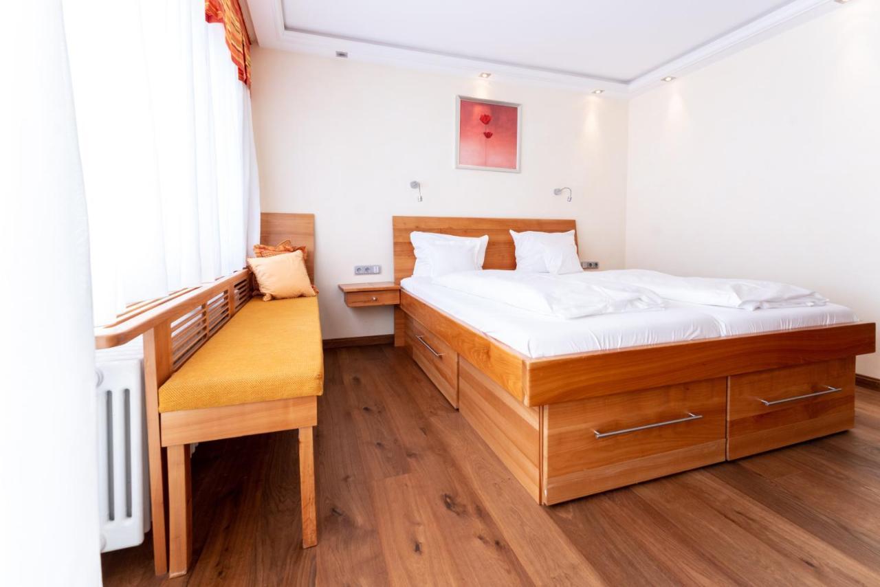 Schönwalde Hotel Zum Ochsen מראה חיצוני תמונה